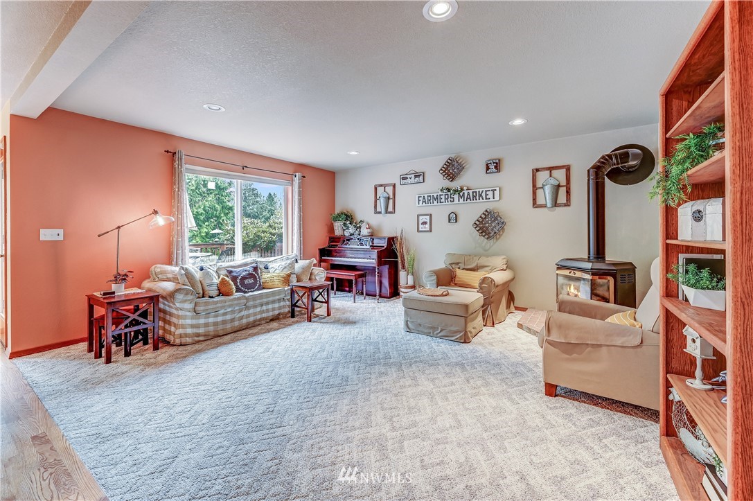 13521 Dubuque Road Snohomish, WA 98290 - Photo 14 of 40 Gallery Image 14