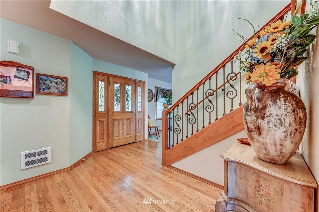 13521 Dubuque Road Snohomish, WA 98290 - Photo 4 of 40 Gallery Image 4