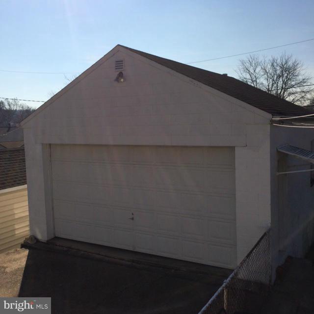 3305 Willoughby Road Baltimore, MD 21234 - Photo 2 of 7 Garage
