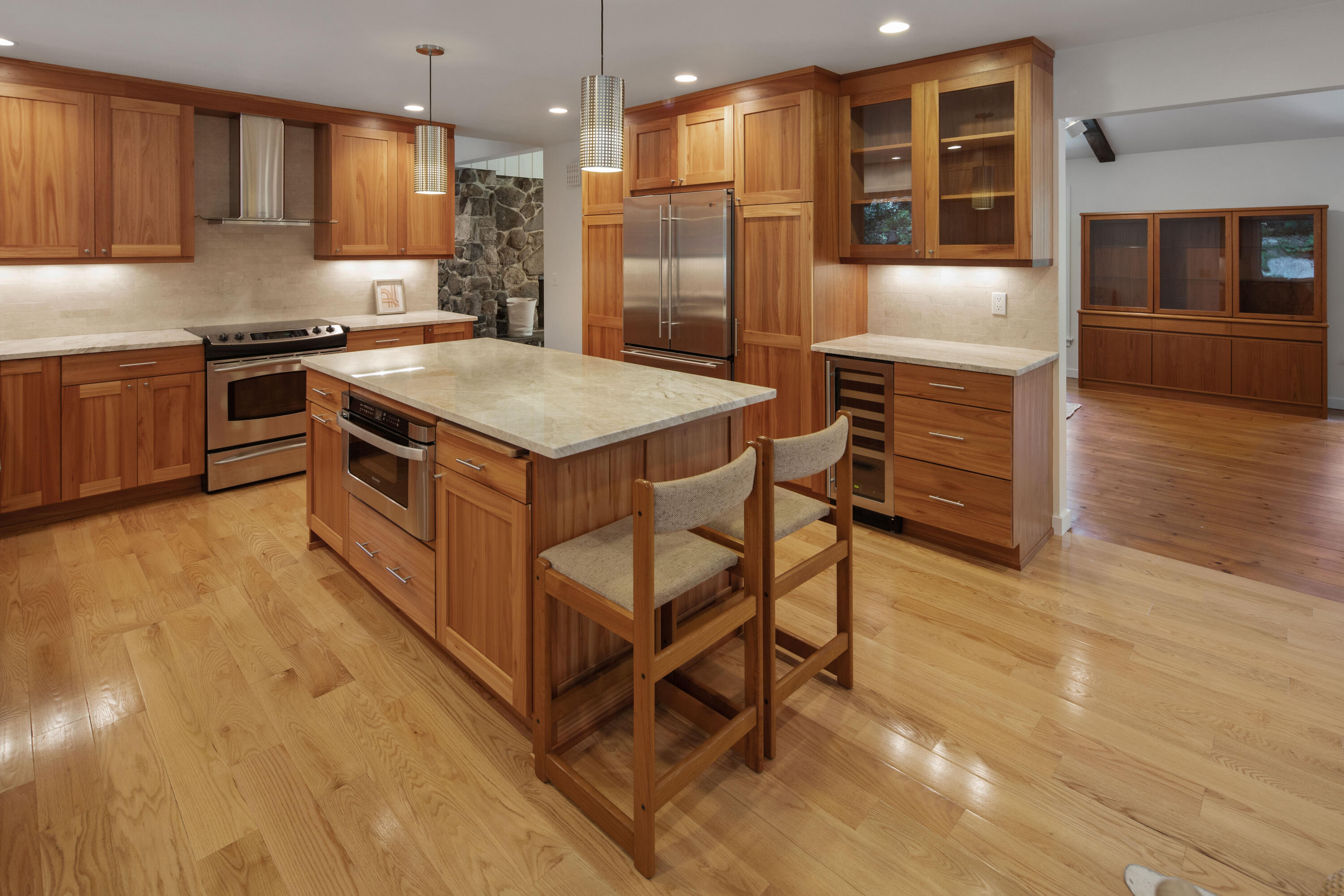 191 Parish Road New Canaan, CT 06840 - Photo 12 of 27 191 Parish Rd, New Canaan, CT 06840-21