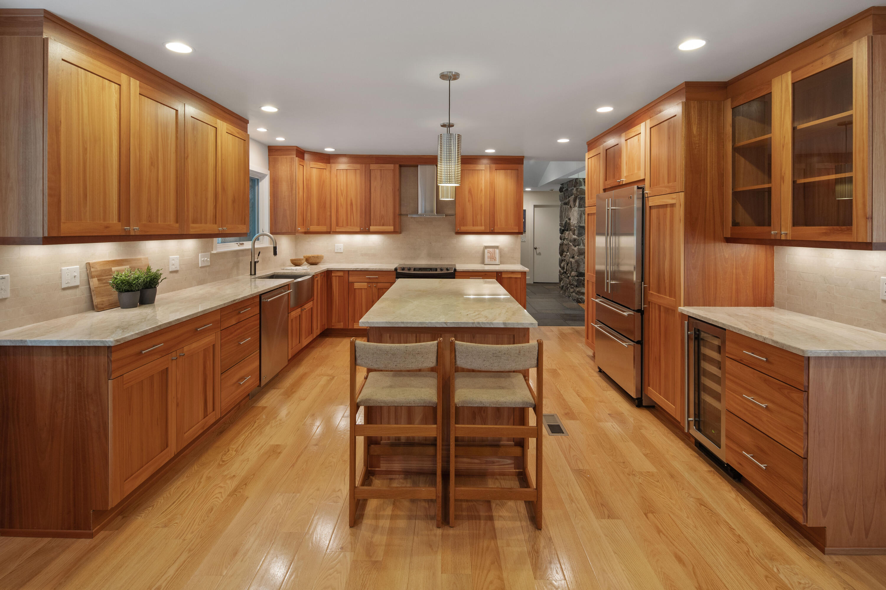 191 Parish Road New Canaan, CT 06840 - Photo 13 of 27 191 Parish Rd, New Canaan, CT 06840-19