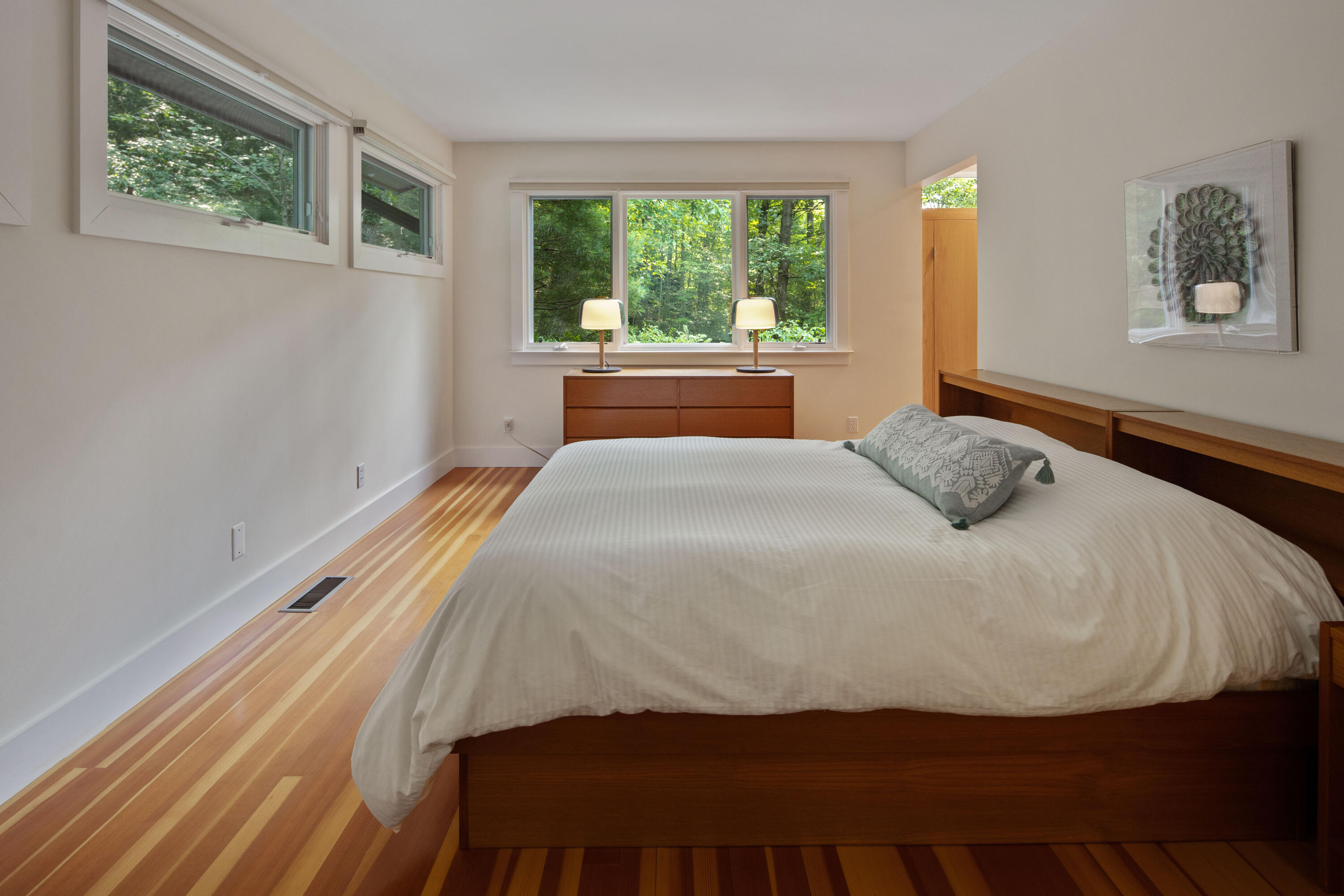 191 Parish Road New Canaan, CT 06840 - Photo 14 of 27 191 Parish Rd, New Canaan, CT 06840-25