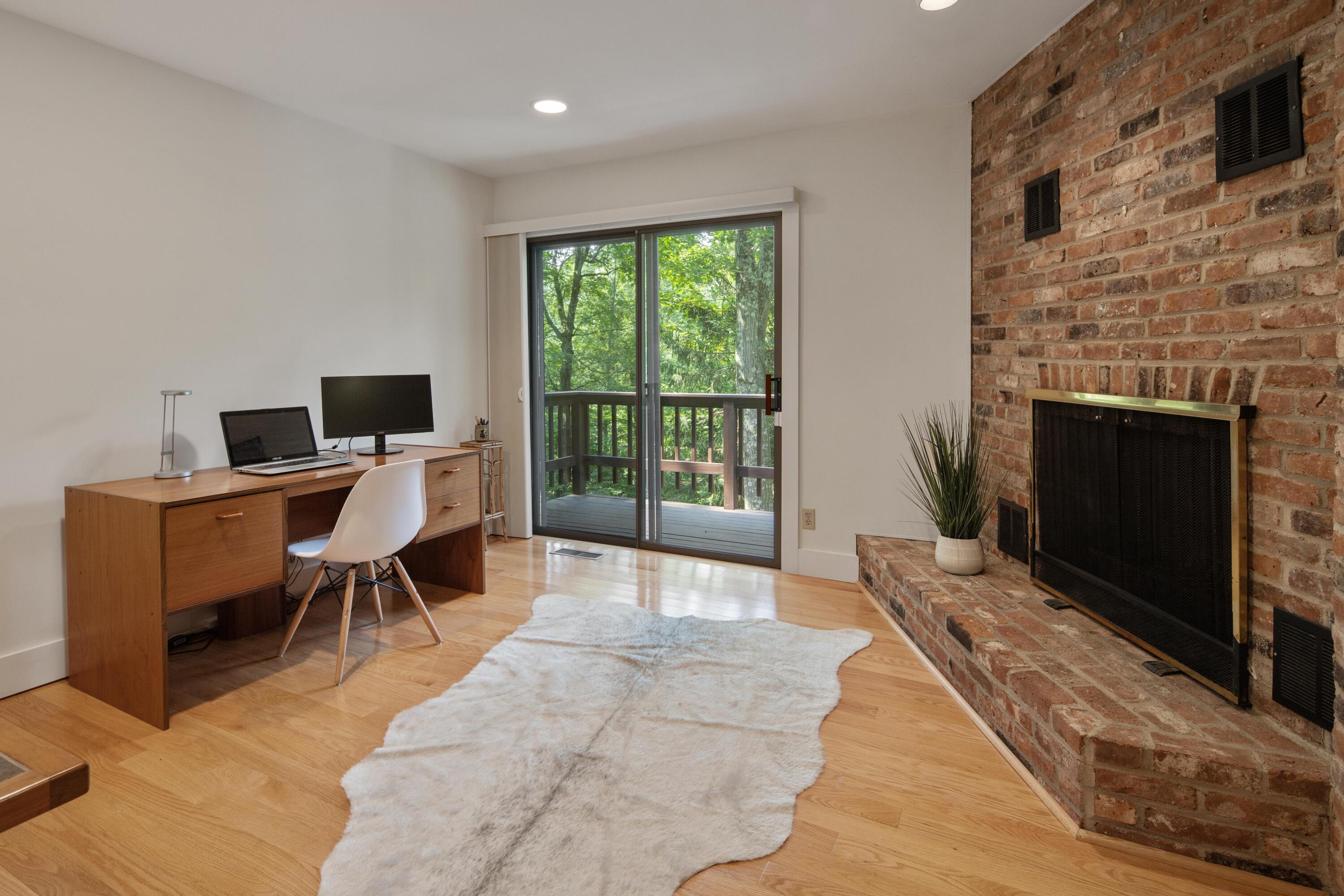 191 Parish Road New Canaan, CT 06840 - Photo 17 of 27 191 Parish Rd, New Canaan, CT 06840-30