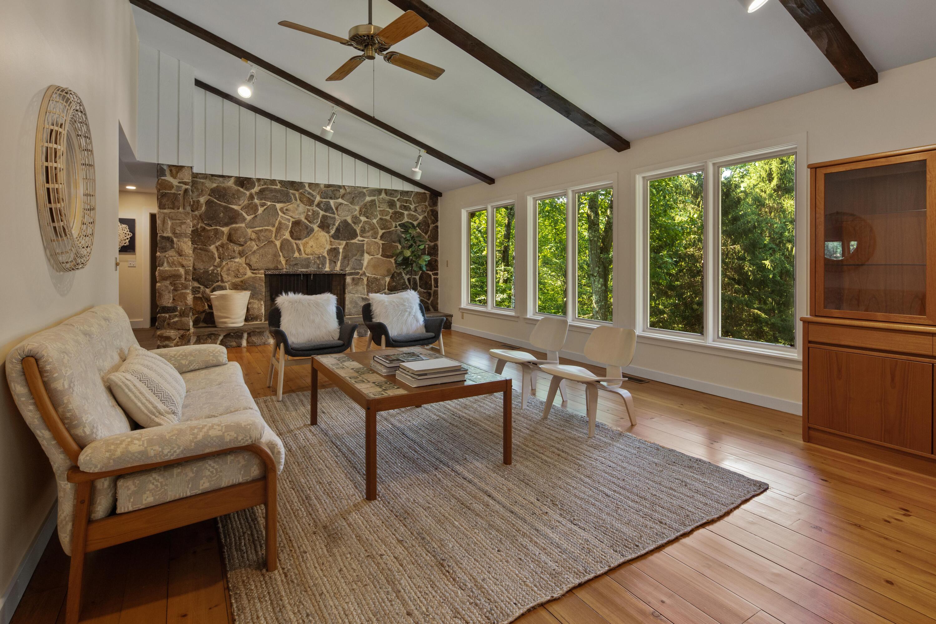 191 Parish Road New Canaan, CT 06840 - Photo 5 of 27 191 Parish Rd, New Canaan, CT 06840-9