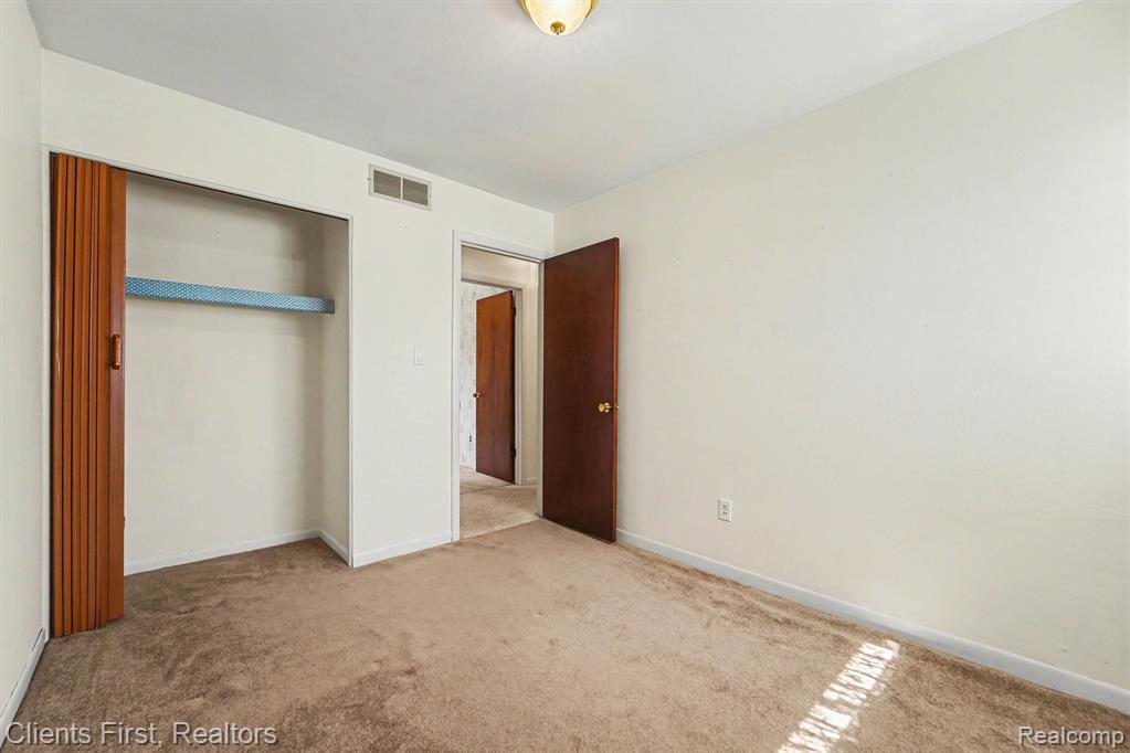 22952 Tuck Road Farmington, MI 48336 - Photo 16 of 29 Gallery Image 16