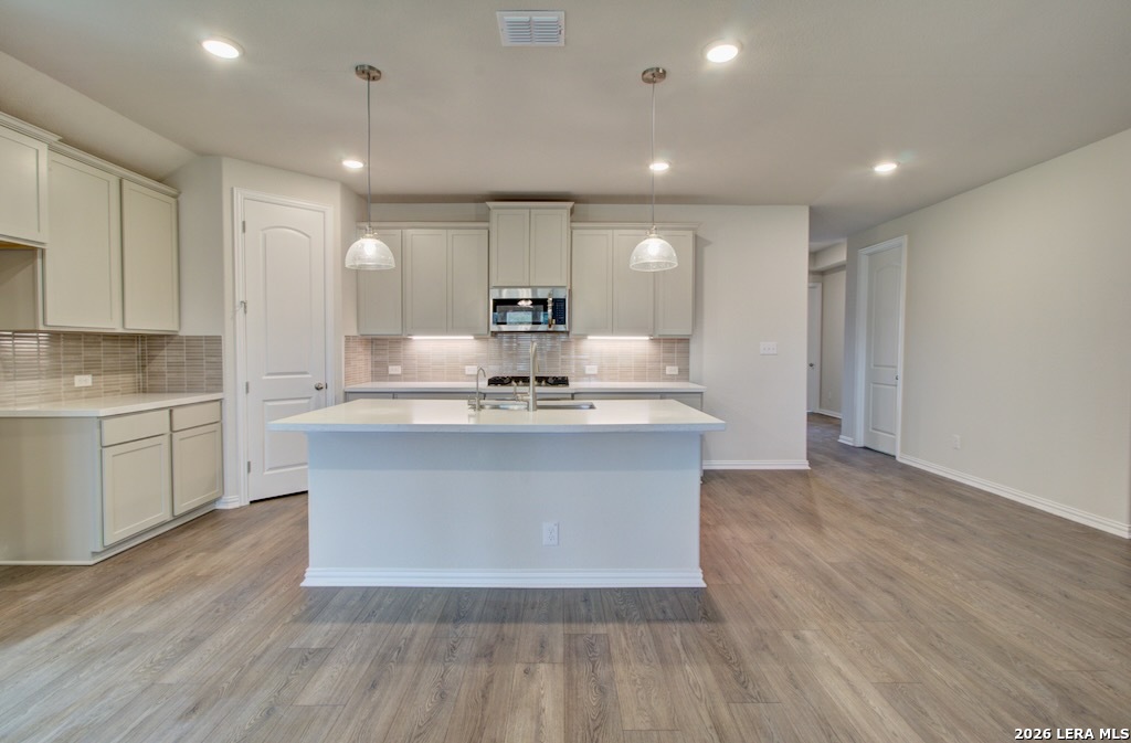 2137 Shepards Street Seguin, TX 78155 - Photo 3 of 23