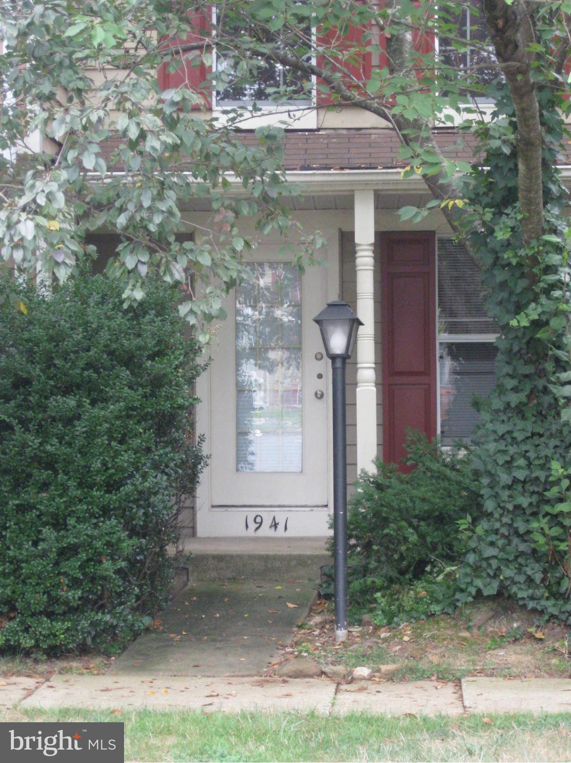 1941 Belmont Ridge Court Reston, VA 20191 - Photo 1 of 26 Exterior (Front)