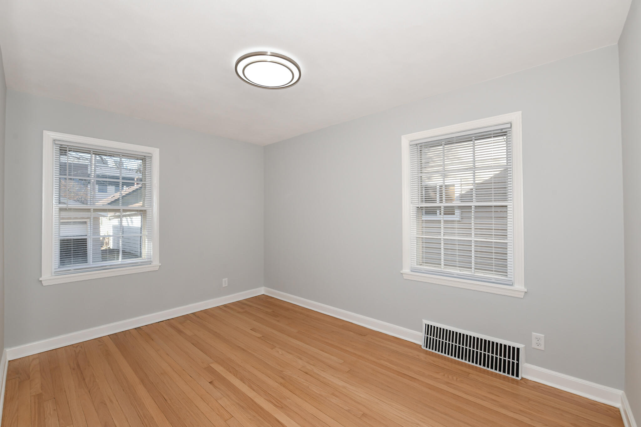 1725 South 88th Street Milwaukee, WI 53214 - Photo 20 of 35 Bedroom 2