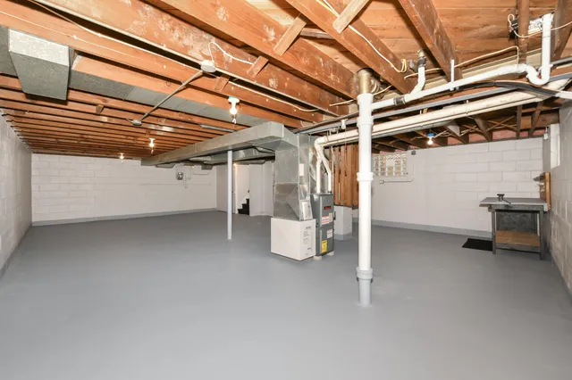 $259,900 | 1725 South 88th Street, Milwaukee, WI 53214