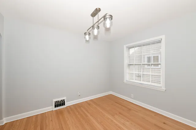 $259,900 | 1725 South 88th Street, Milwaukee, WI 53214