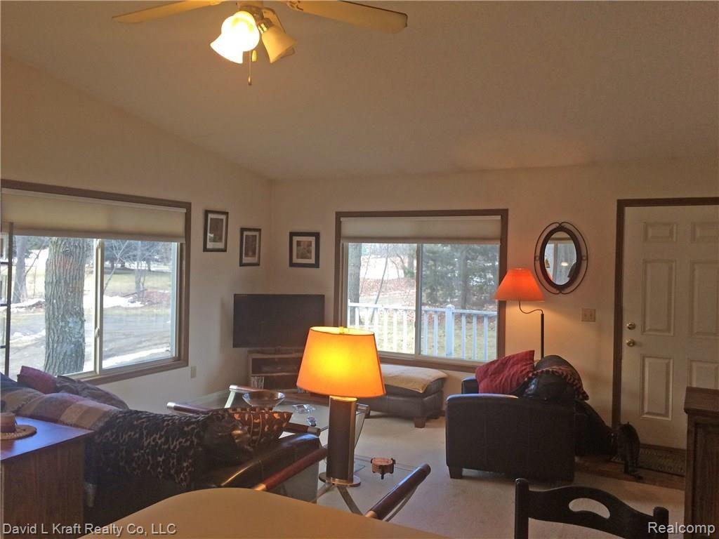 2823 Port Austin Road Port Austin, MI 48467 - Photo 5 of 12 2823PtAustinLiving2.jpg