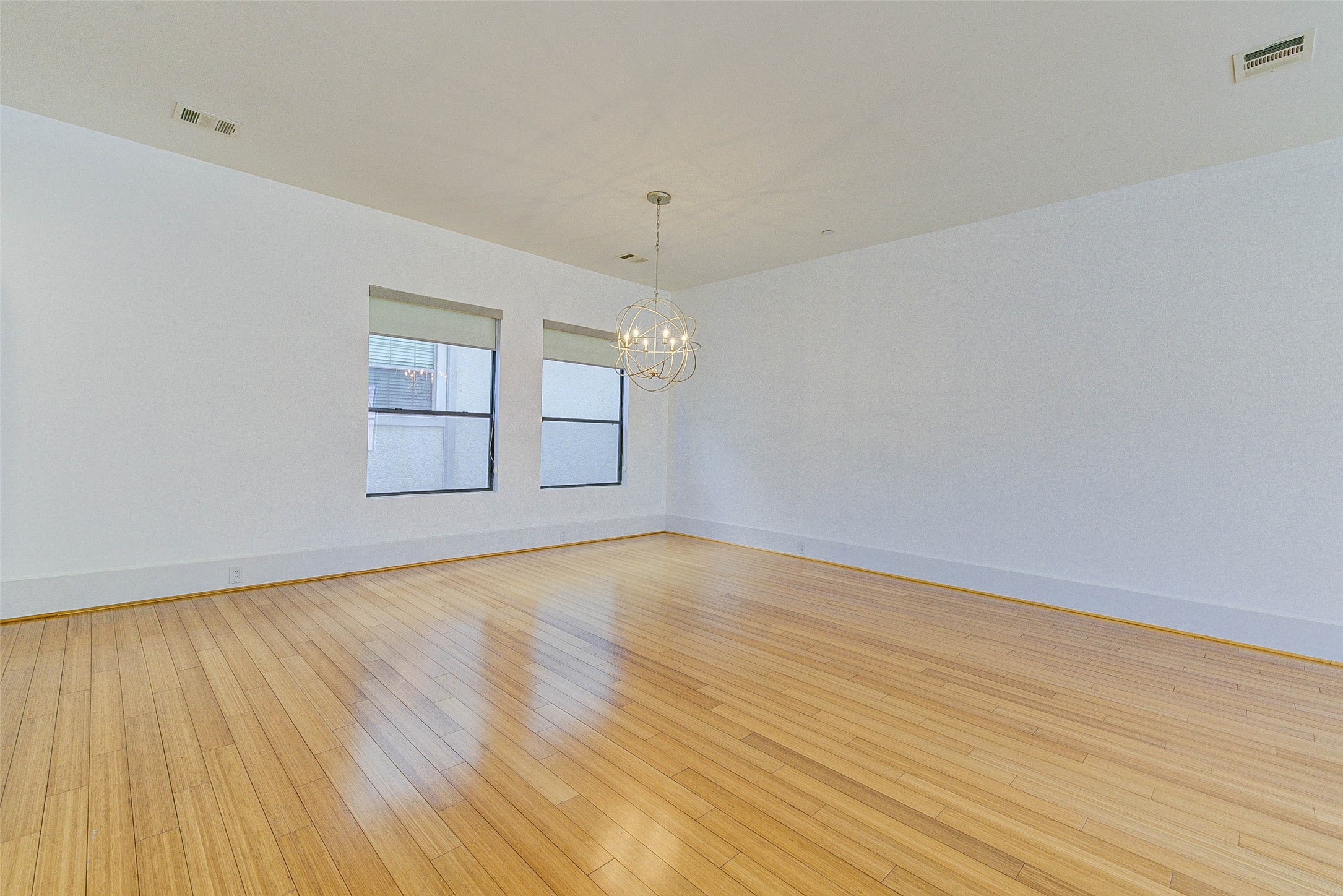 113 Tuam Street Houston, TX 77006 - Photo 11 of 20