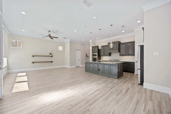 $3,700 | 6723 Sussex Manor Street, Houston, TX 77055