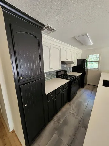 $1,099,000 | 850 Forest View Drive, West Lake Hills, TX 78746