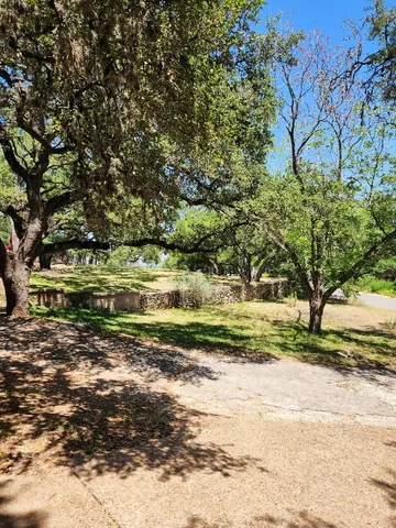 $1,099,000 | 850 Forest View Drive, West Lake Hills, TX 78746