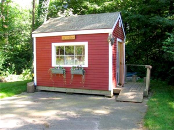 28 Fox Run Road Topsfield, MA 01983 - Photo 7 of 18 a front view of a house with a yard