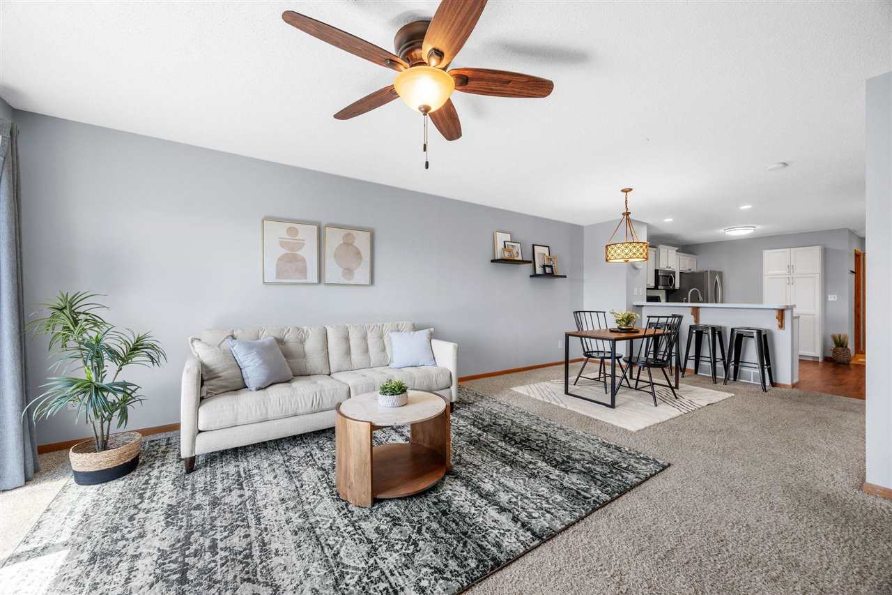 3733 Stoney Point Road Southwest Cedar Rapids, IA 52404 - Photo 11 of 27 Gallery Image 11