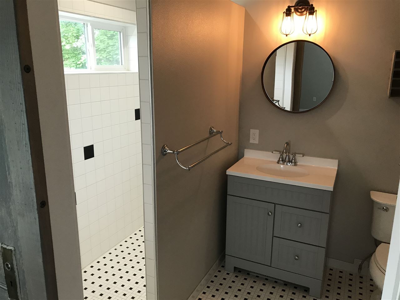 12602 North Florida Street Mead, WA 99021 - Photo 5 of 10 Gallery Image 5