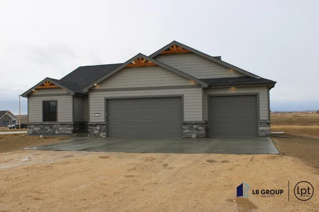 $571,500 | 6580 Meadow Wind Way, Mills, WY 82604