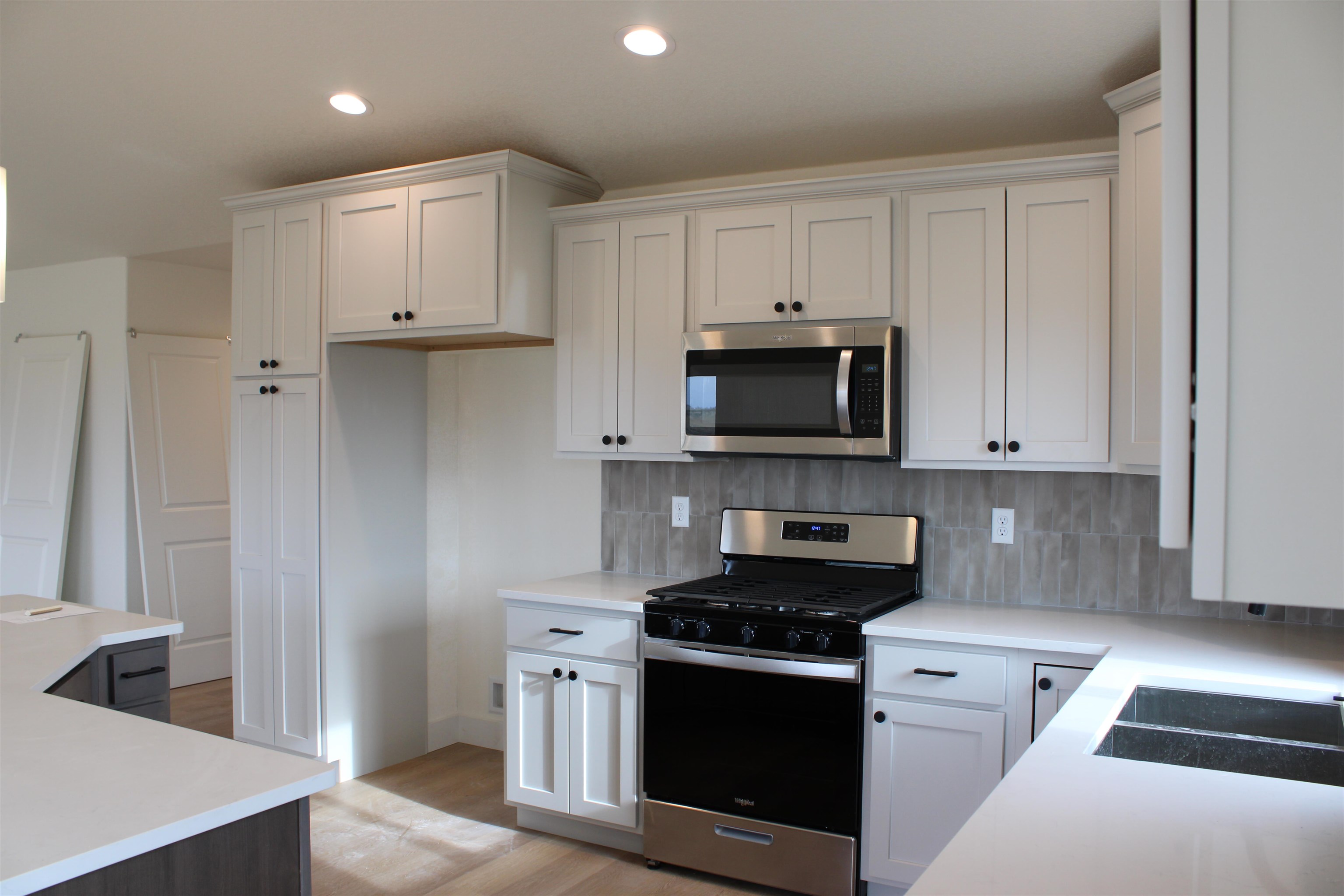 6580 Meadow Wind Way Mills, WY 82604 - Photo 3 of 11