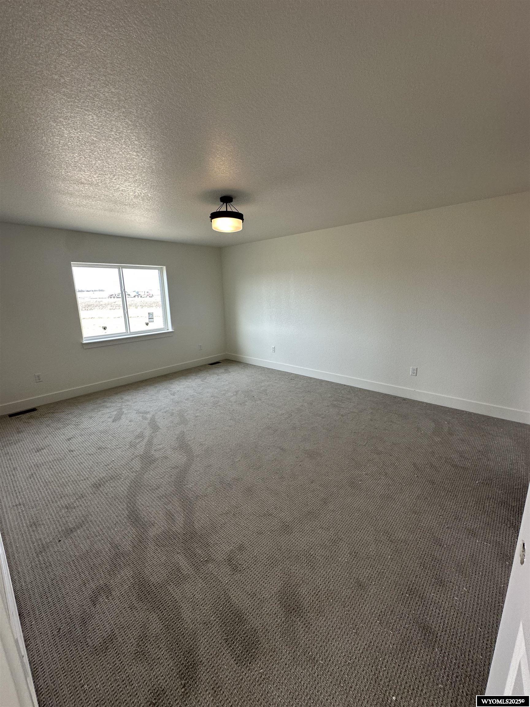 6580 Meadow Wind Way Mills, WY 82604 - Photo 7 of 11