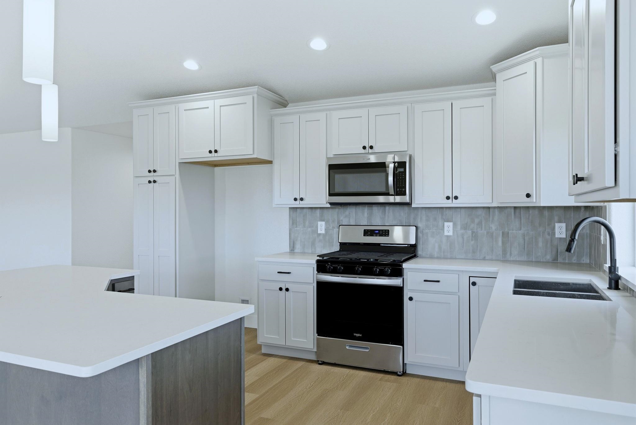 6580 Meadow Wind Way Mills, WY 82604 - Photo 8 of 25