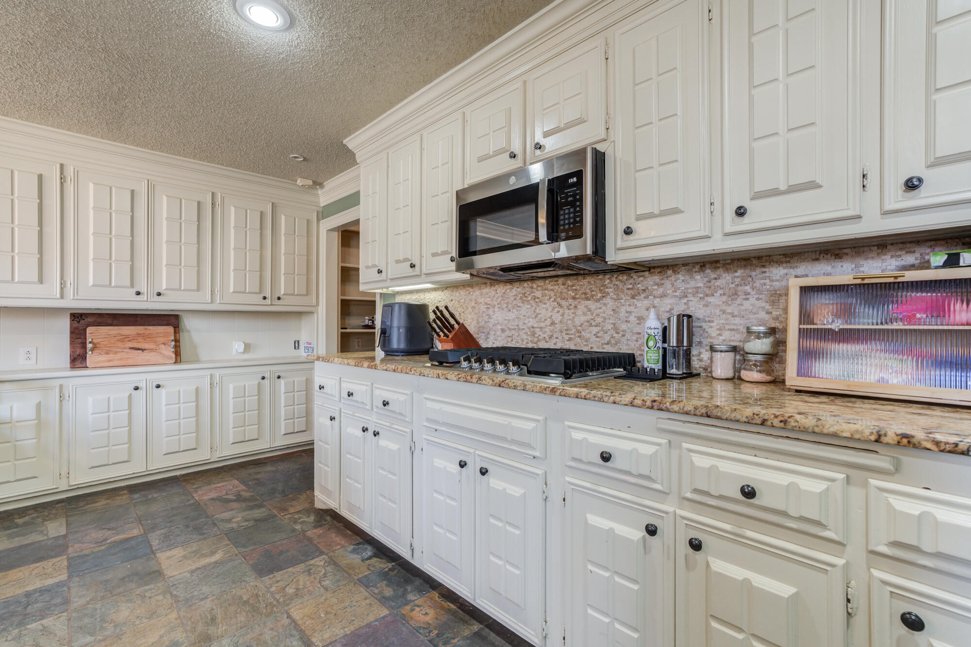 7601 Canton Avenue Lubbock, TX 79423 - Photo 16 of 43 DSC09650_1_2_3_4