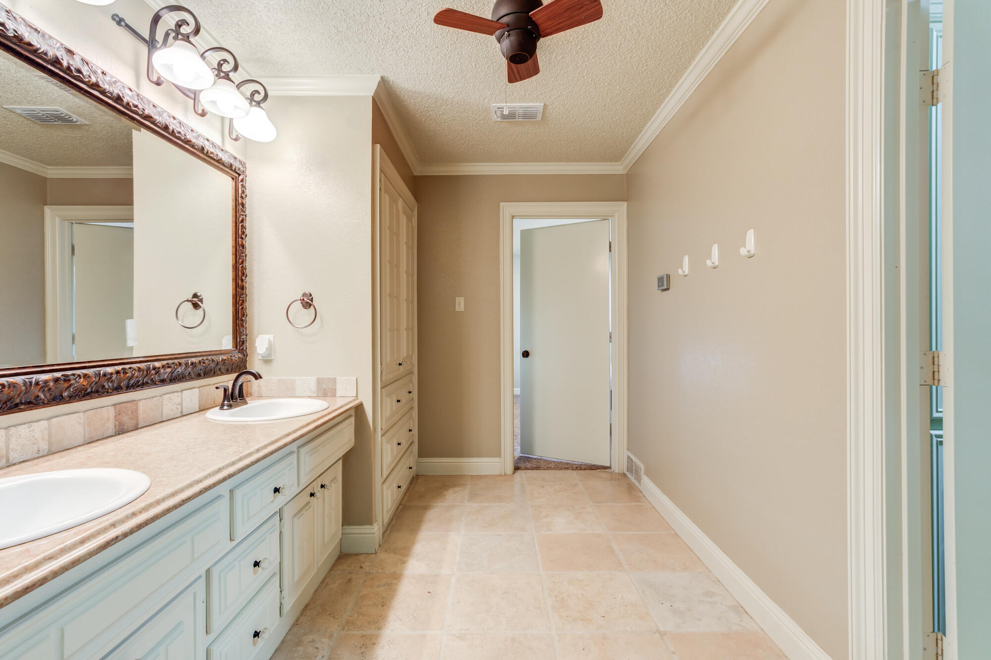 7601 Canton Avenue Lubbock, TX 79423 - Photo 27 of 43 DSC09525_6_7_8_9
