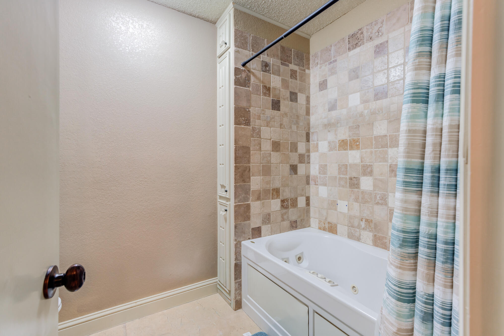 7601 Canton Avenue Lubbock, TX 79423 - Photo 28 of 43 DSC09535_6_7_8_9