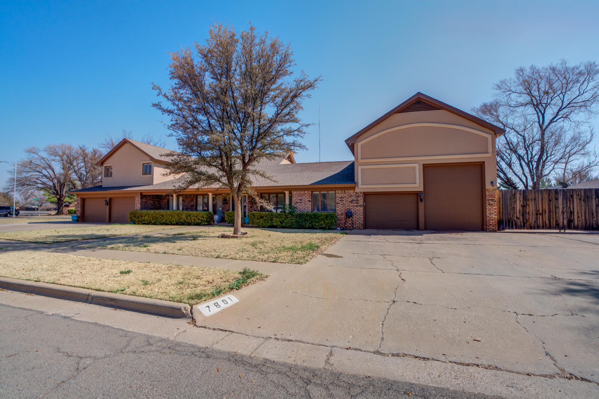 7601 Canton Avenue Lubbock, TX 79423 - Photo 3 of 43 DSC09825_6_7_8_9