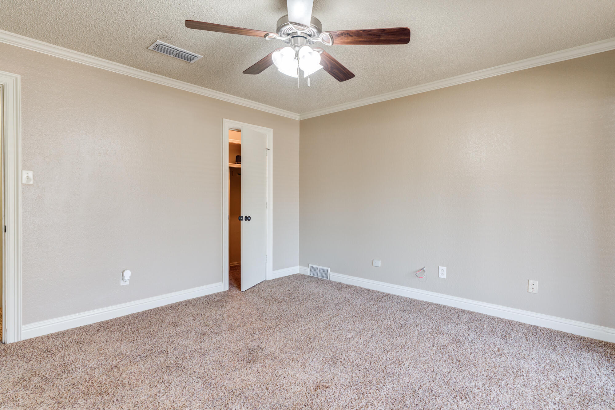 7601 Canton Avenue Lubbock, TX 79423 - Photo 31 of 43 DSC09510_1_2_3_4