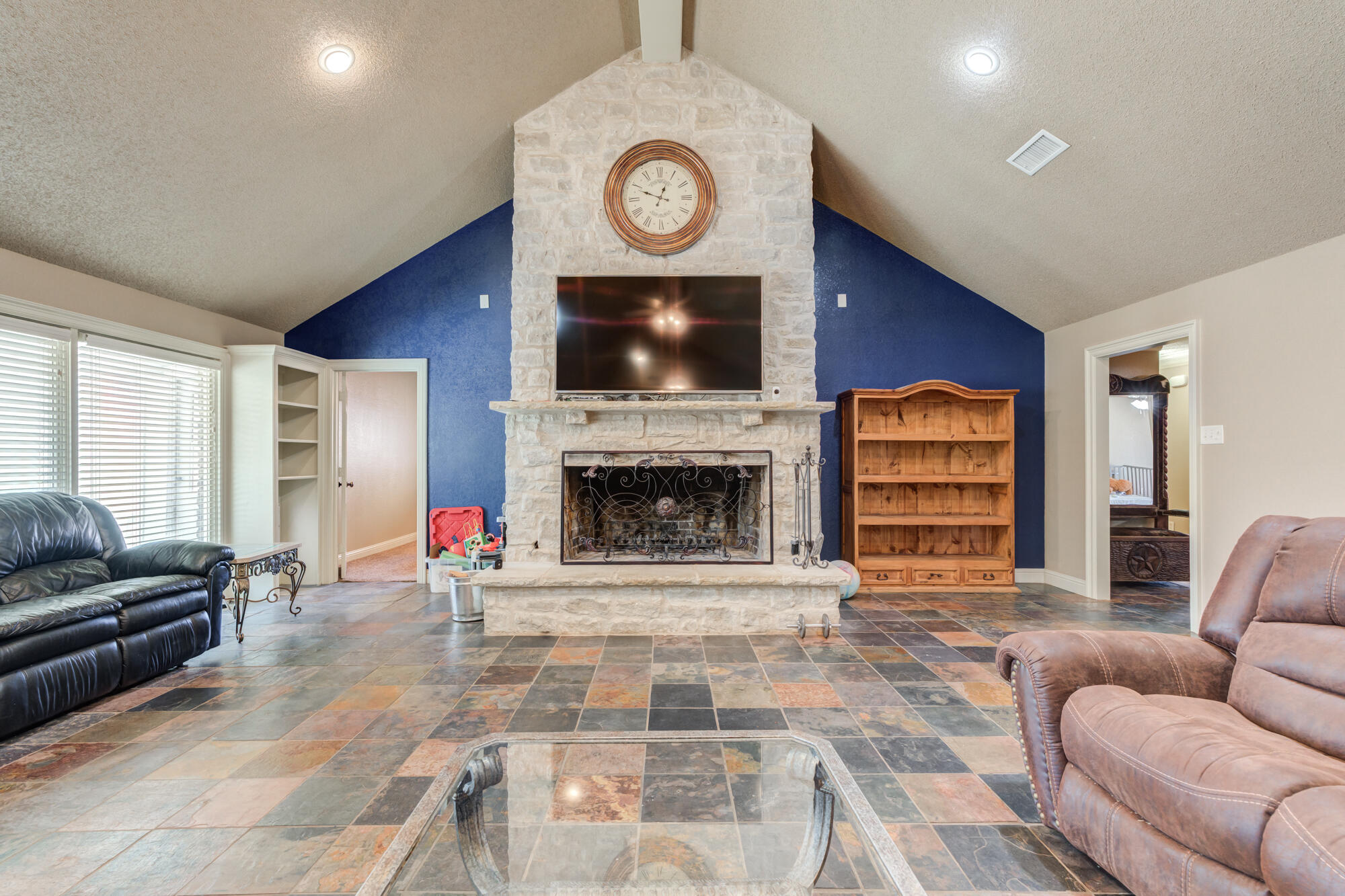 7601 Canton Avenue Lubbock, TX 79423 - Photo 4 of 43 DSC09580_1_2_3_4