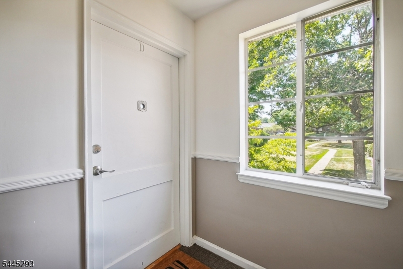 93 Troy Drive, Unit D Springfield, NJ 07081 - Photo 3 of 14