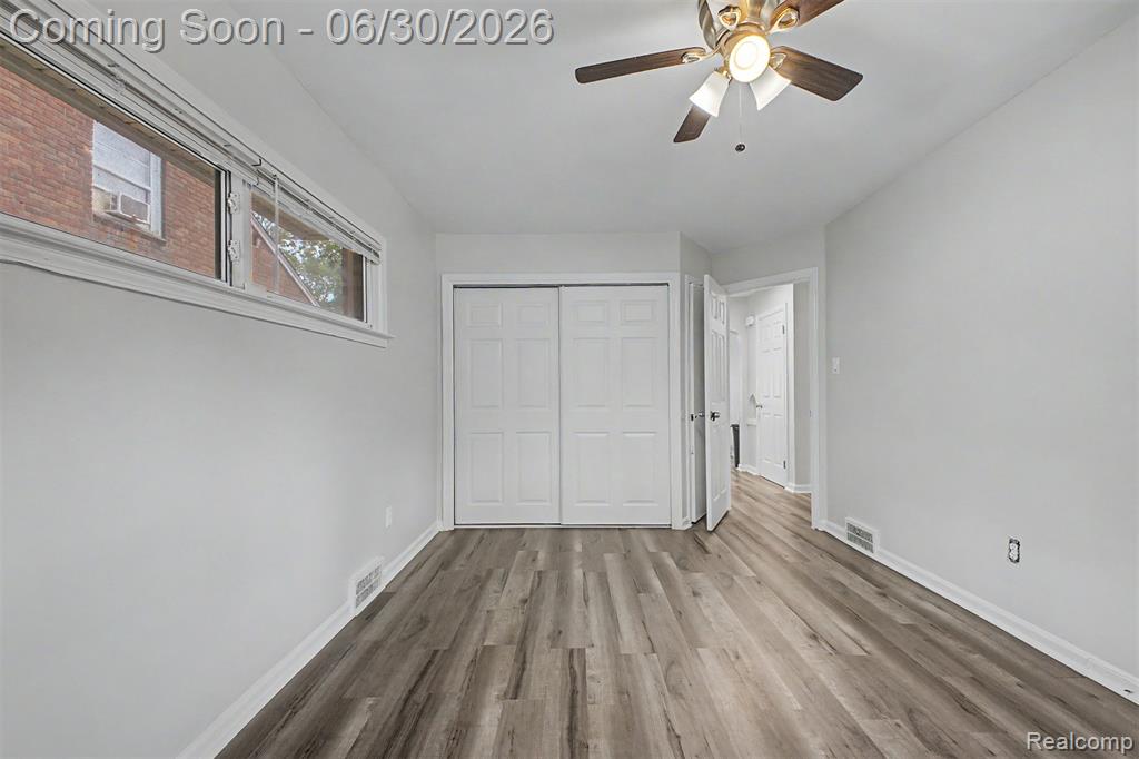 10883 Balfour Road Detroit, MI 48224 - Photo 7 of 30