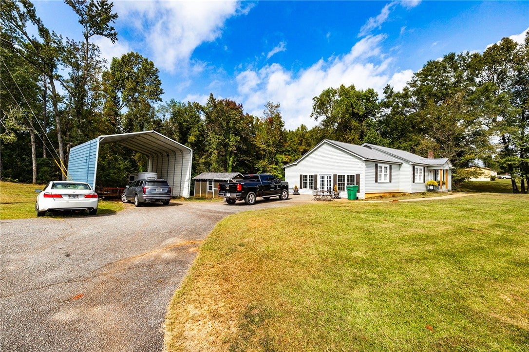 1335 Gibson Road Dadeville, AL 36853 - Photo 37 of 41 Gallery Image 37