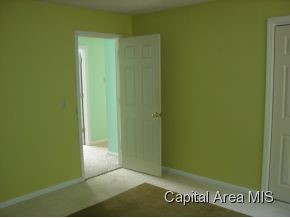 1525 Maureen Court Springfield, IL 62702 - Photo 8 of 14
