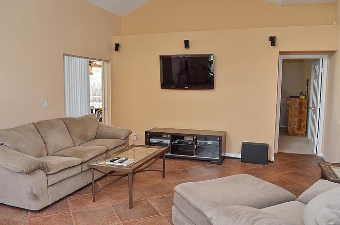 22545 Middletown Drive Boca Raton, FL 33428 - Photo 3 of 12 livingroom_700
