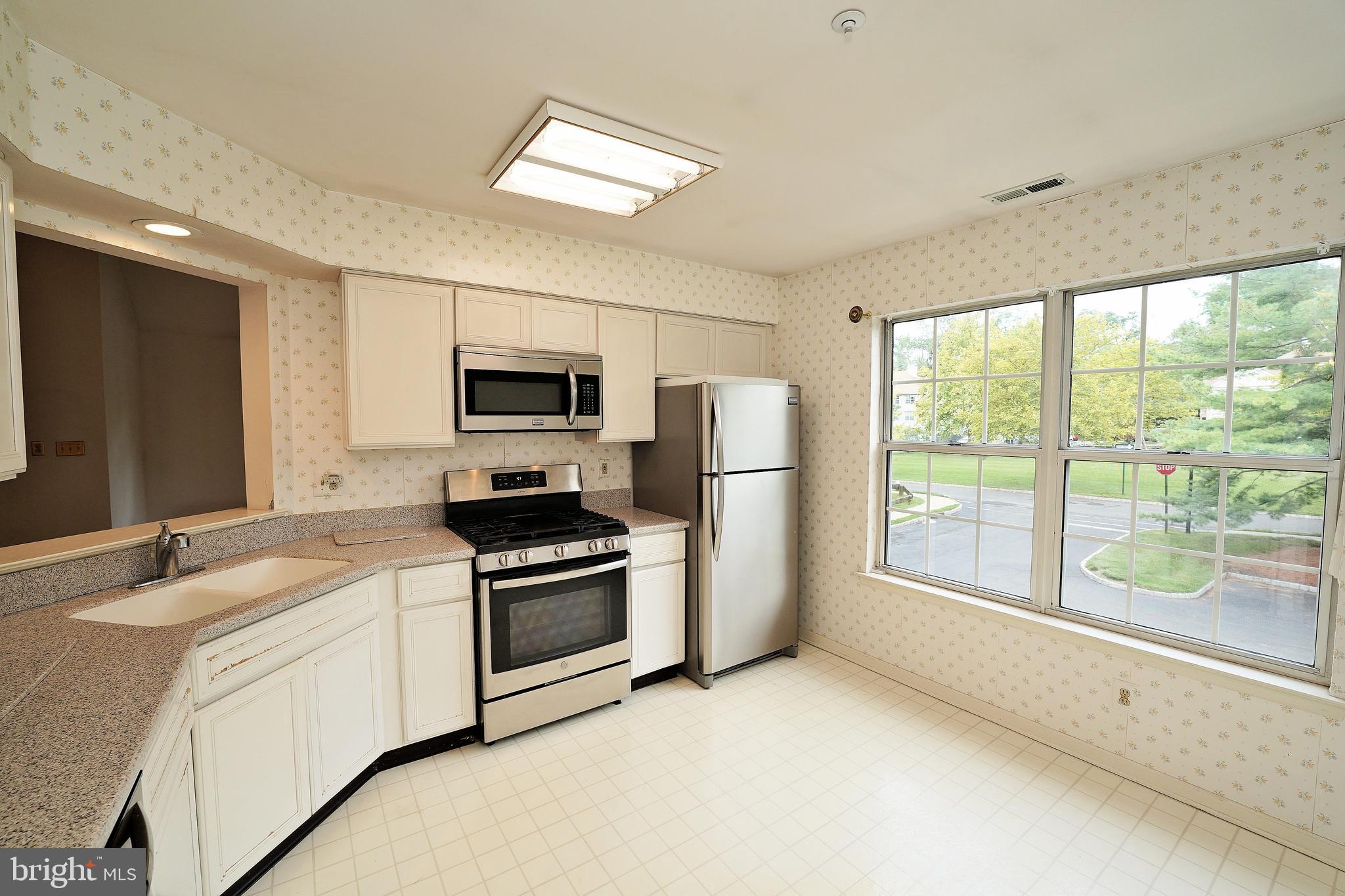 528 Brickhouse Road Princeton, NJ 08540 - Photo 12 of 33