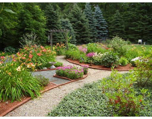206 River Road Andover, MA 01810 - Photo 27 of 28 Gallery Image 27