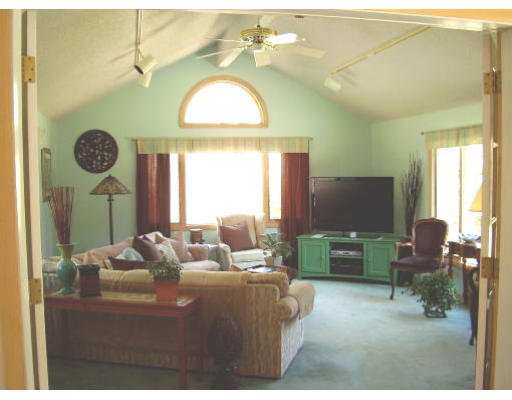 206 River Road Andover, MA 01810 - Photo 6 of 28 Gallery Image 6