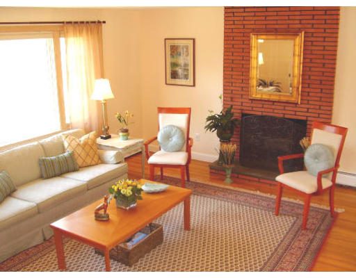 206 River Road Andover, MA 01810 - Photo 7 of 28 Gallery Image 7