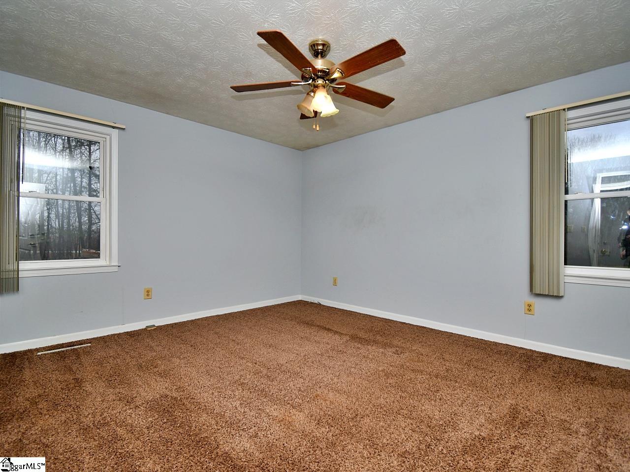 2002 North Old Laurens Road Fountain Inn, SC 29644 - Photo 10 of 32