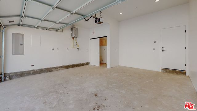 a picture of a city view