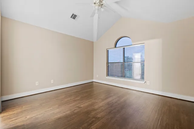 $1,850 | 3501 Link Valley, Unit 102, Houston, TX 77025