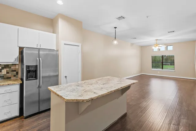 $1,850 | 3501 Link Valley, Unit 102, Houston, TX 77025