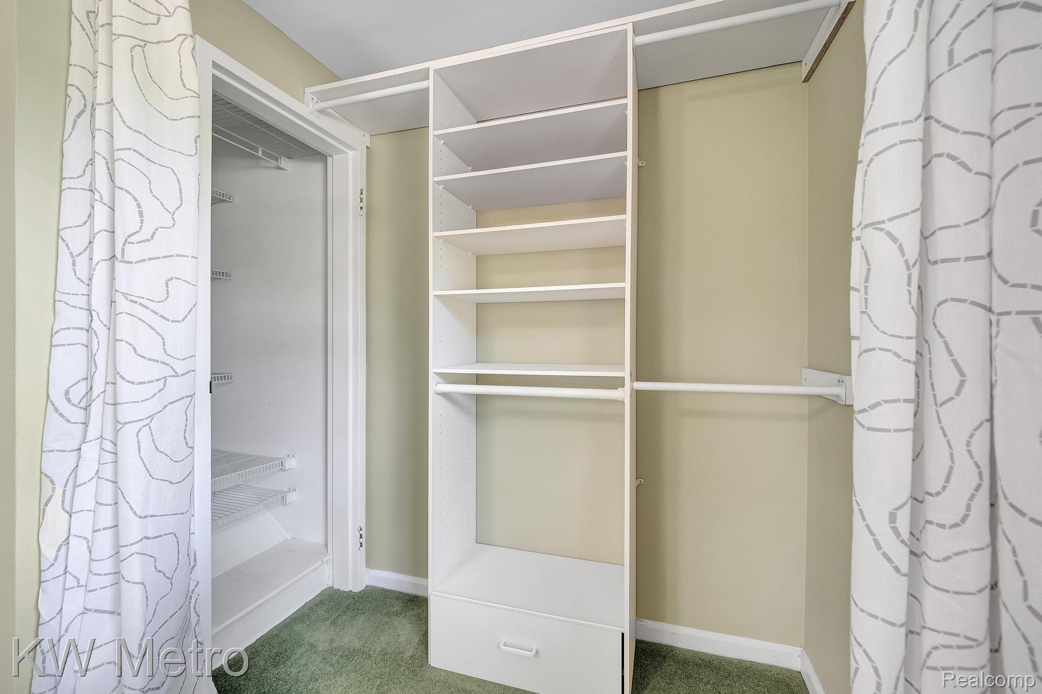 1964 Graefield Road Birmingham, MI 48009 - Photo 12 of 26 Impressive Closet Space in Primary