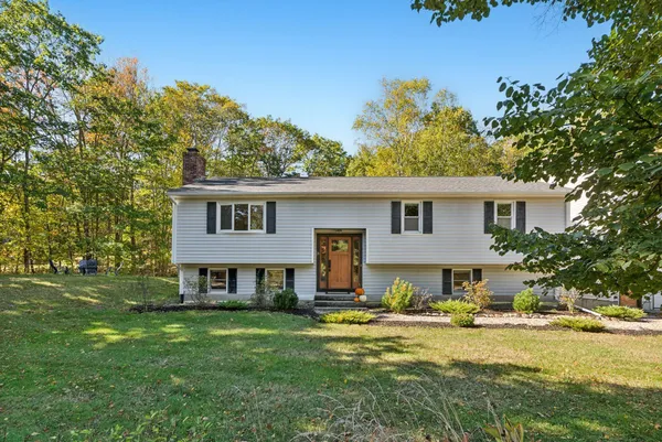 $725,000 | 20 Stone Road, Kennebunkport, ME 04046