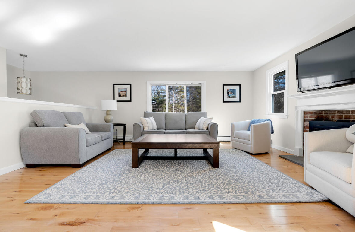 20 Stone Road Kennebunkport, ME 04046 - Photo 2 of 45 IMG_7847