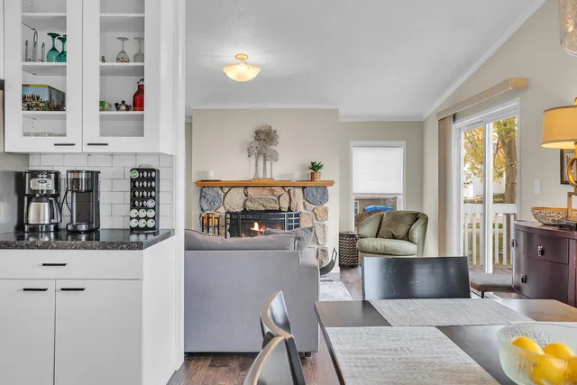 $274,900 | 4091 Woodland Avenue, Manitou Beach, MI 49253