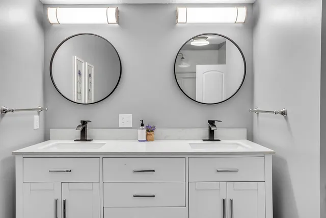 $274,900 | 4091 Woodland Avenue, Manitou Beach, MI 49253